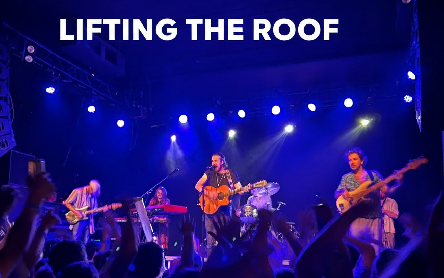 Lifting the Roof: Irish Pub Anthems, Big Nights Out, and Love Songs to Your Local